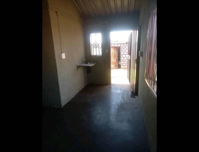 2 BEDROOM HOUSE FOR SALE IN VILLA LIZA